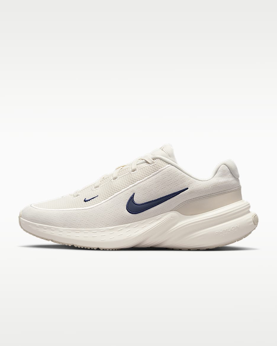 白百合 Nike Uplift SC 男子运动鞋-NIKE 中文官方网站